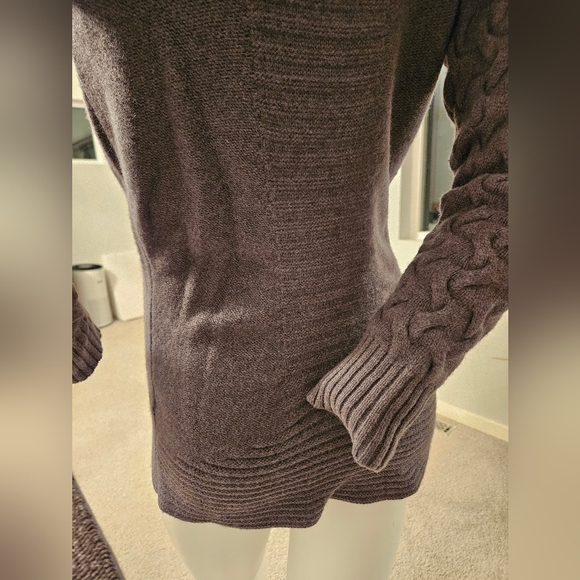 EUC Size Large Hugo Boss Orange Wool Sweater - Picture 6 of 12